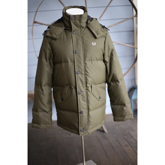 NEW Fred Perry Puffer Jacket White Goose Down SZ Small (fits large) $795